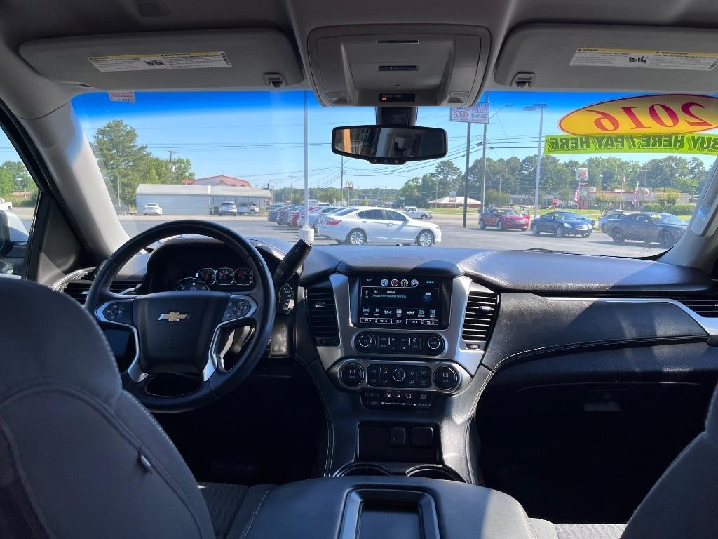 Chevrolet Suburban 2WD 4dr 1500 LS 2016
