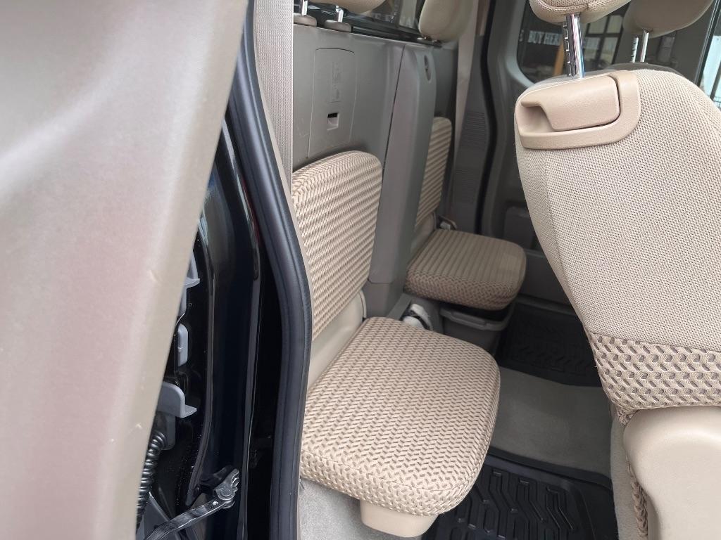 Nissan Frontier 2WD King Cab V6 Auto SE 2008