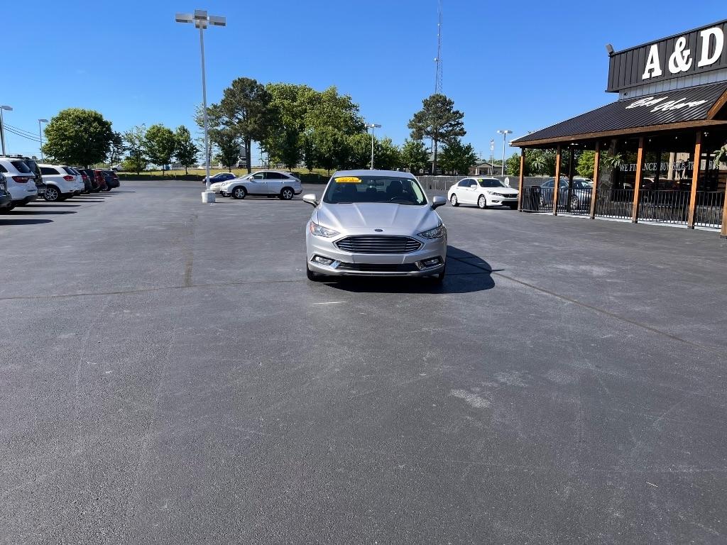 Ford Fusion S FWD 2018