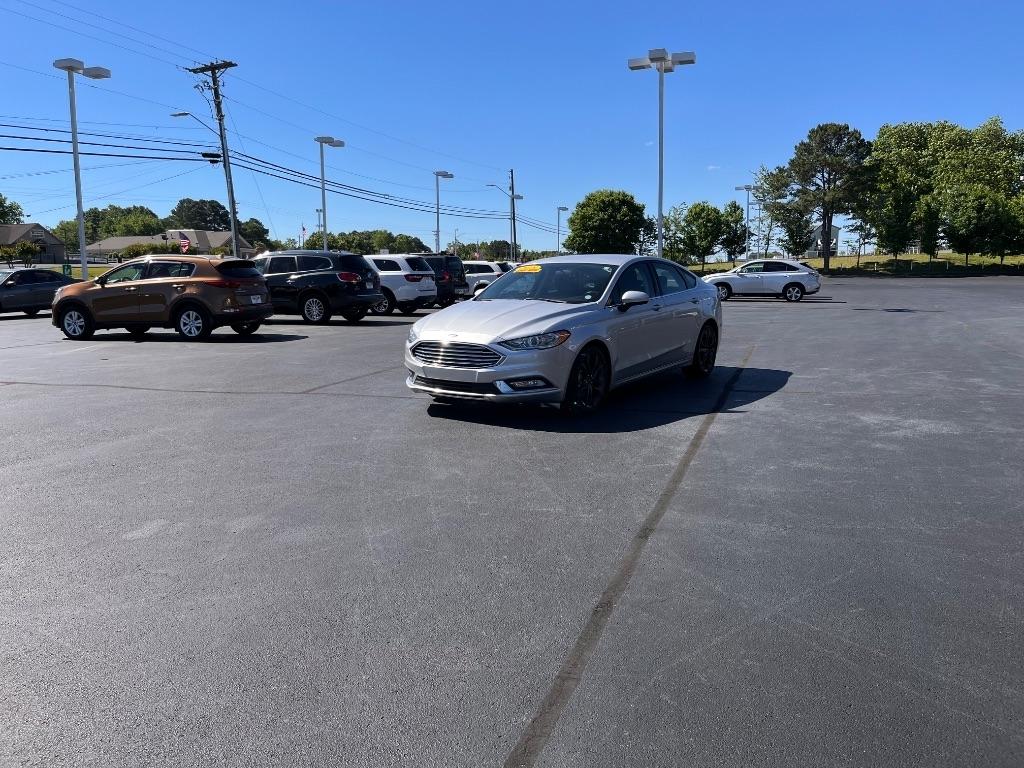 Ford Fusion S FWD 2018