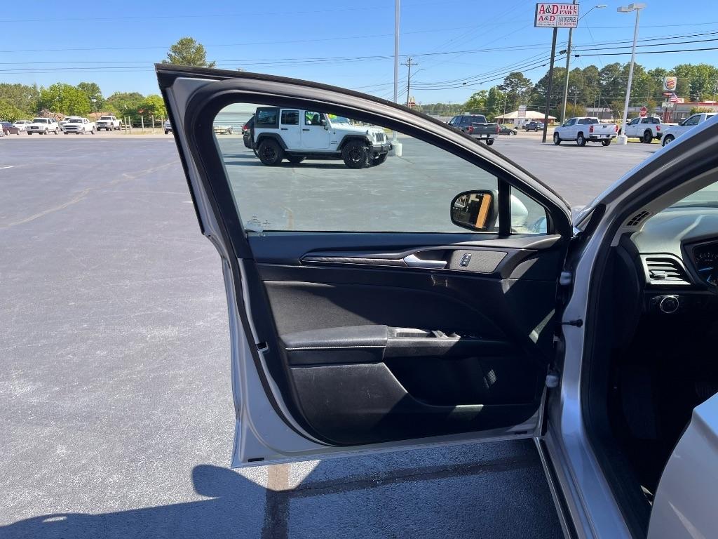 Ford Fusion S FWD 2018
