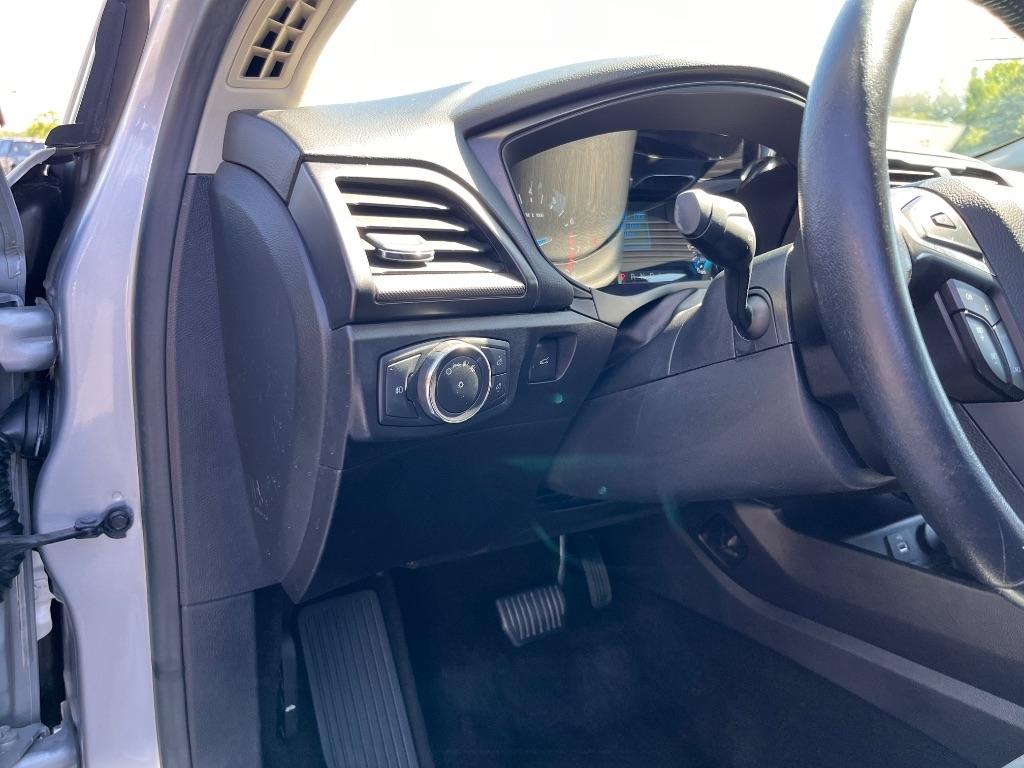 Ford Fusion S FWD 2018