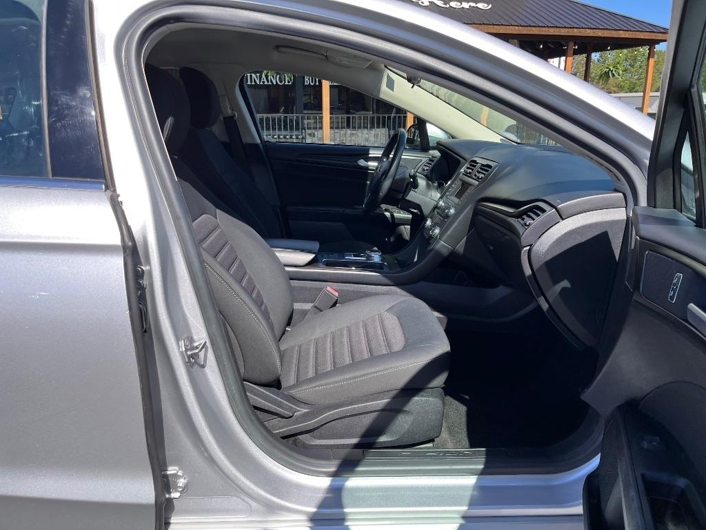 Ford Fusion S FWD 2018