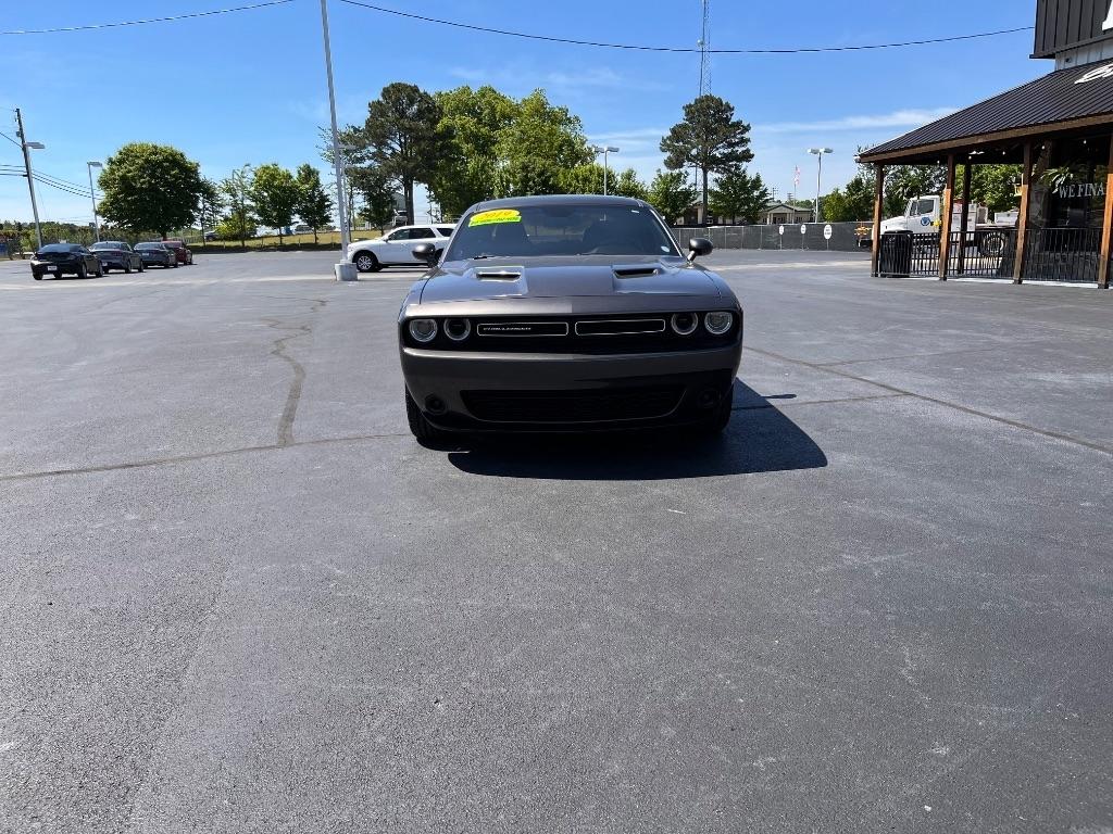 Dodge Challenger SXT RWD 2019