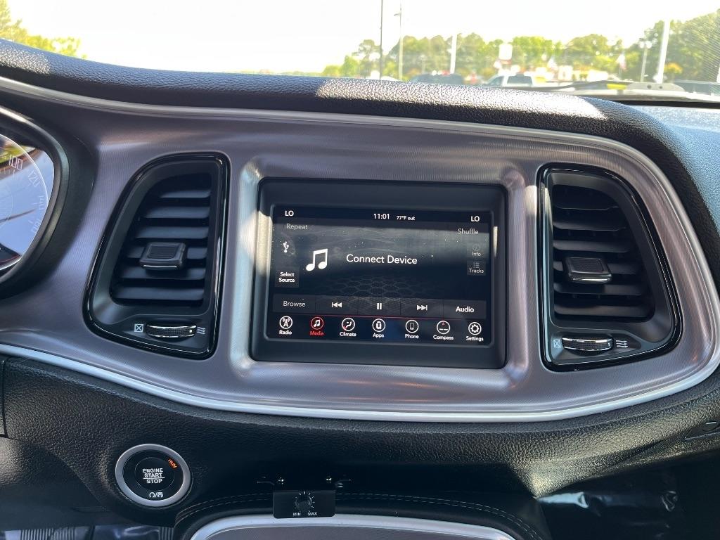 Dodge Challenger SXT RWD 2019