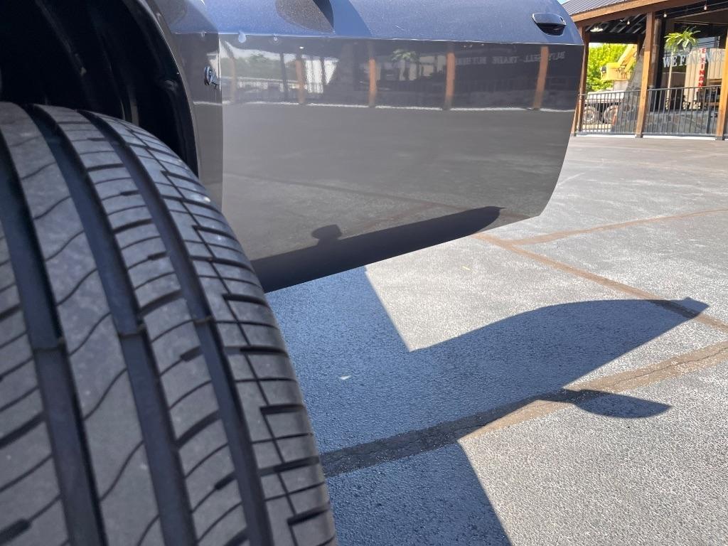 Dodge Challenger SXT RWD 2019