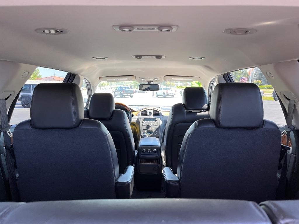 Buick Enclave FWD 4dr Leather 2012