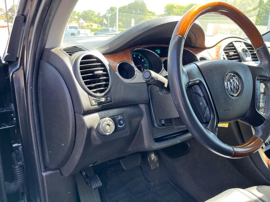 Buick Enclave FWD 4dr Leather 2012