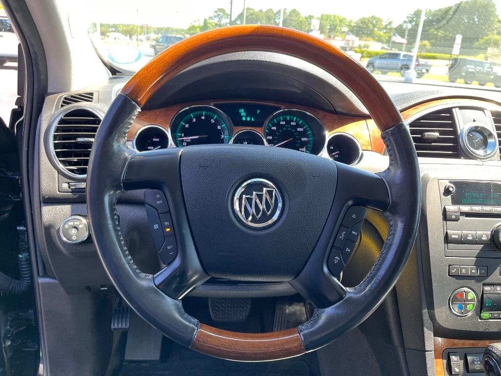 Buick Enclave FWD 4dr Leather 2012