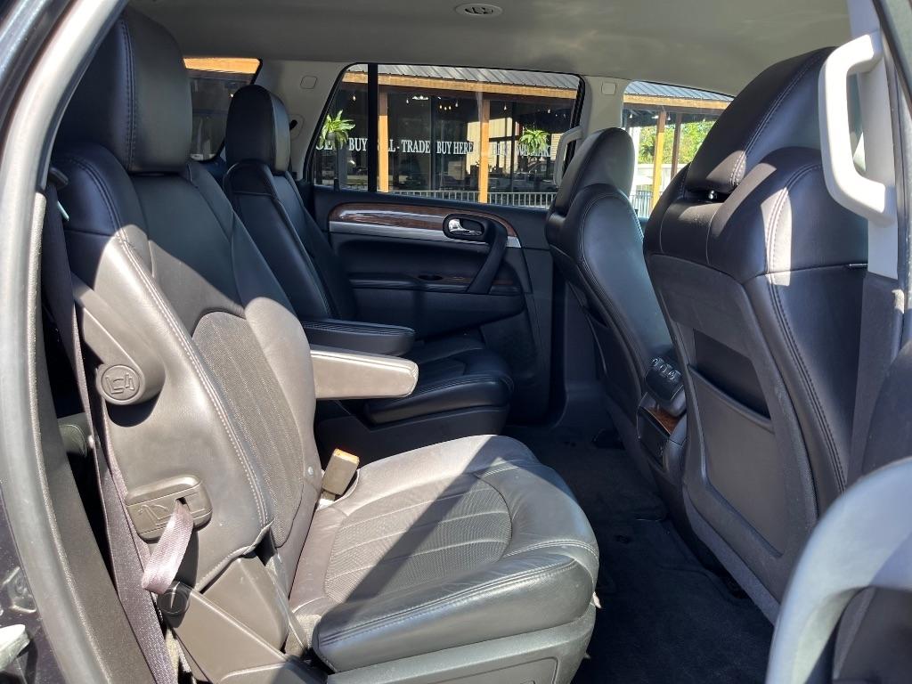 Buick Enclave FWD 4dr Leather 2012