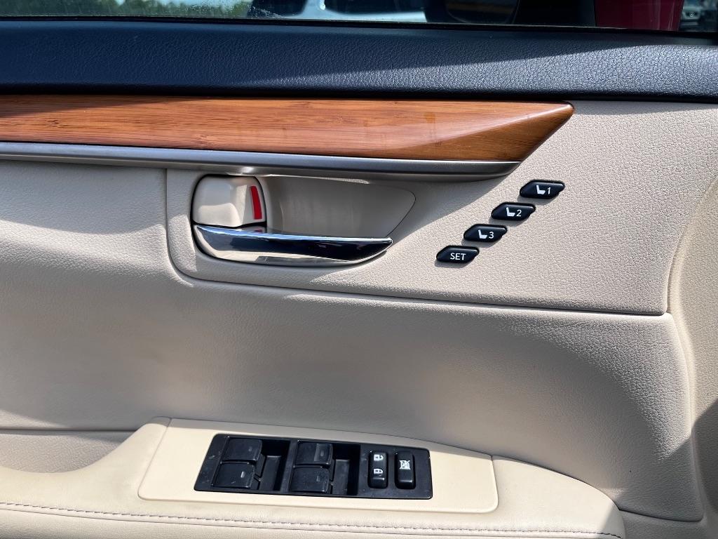 Lexus ES 300h 4dr Sdn Hybrid 2014