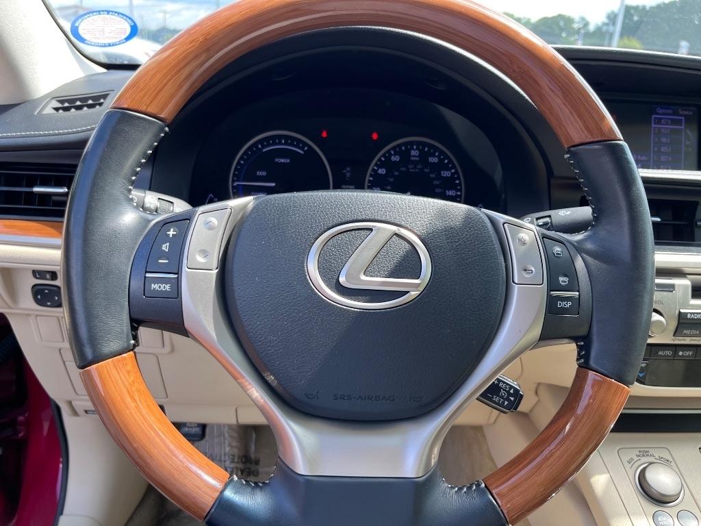 Lexus ES 300h 4dr Sdn Hybrid 2014
