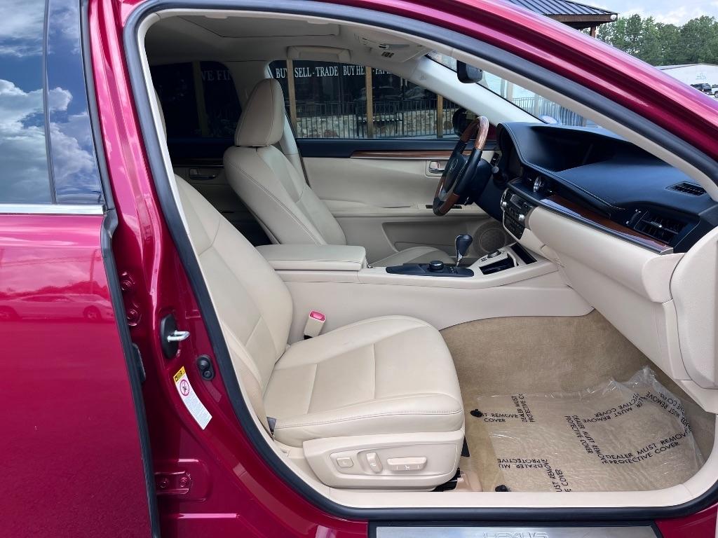 Lexus ES 300h 4dr Sdn Hybrid 2014