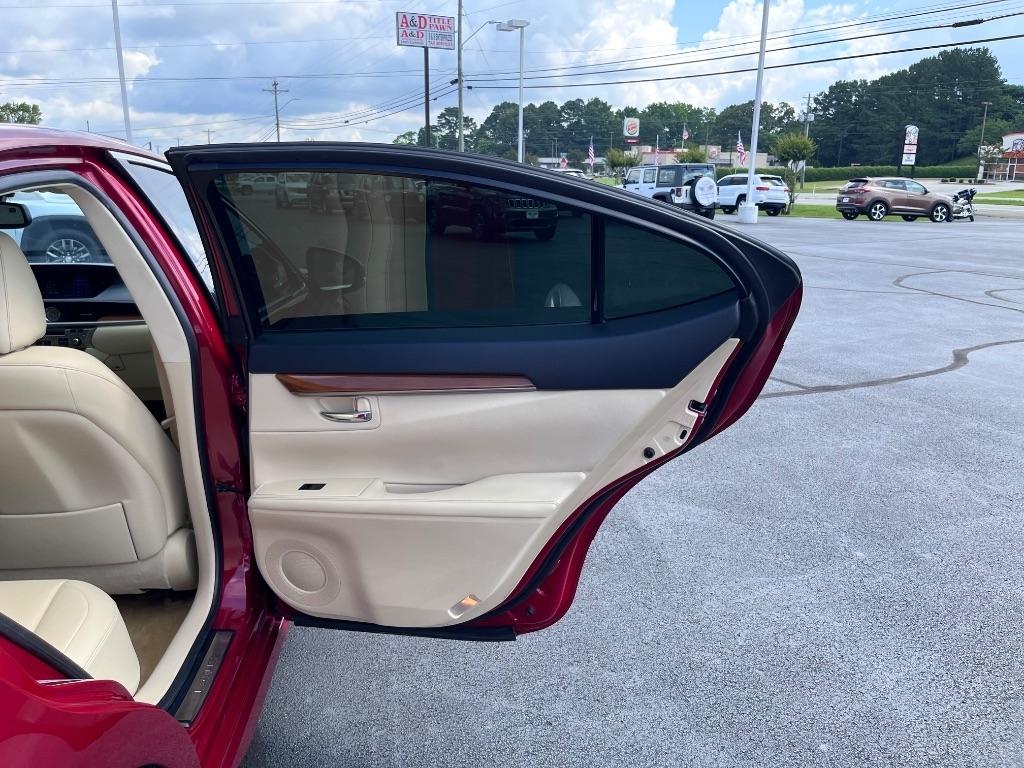 Lexus ES 300h 4dr Sdn Hybrid 2014