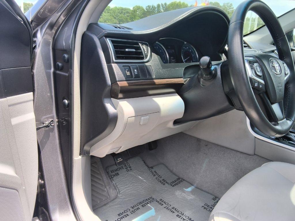 Toyota Camry 4dr Sdn V6 Auto XSE (Natl) 2015
