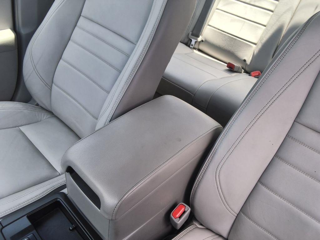 Toyota Camry 4dr Sdn V6 Auto XSE (Natl) 2015