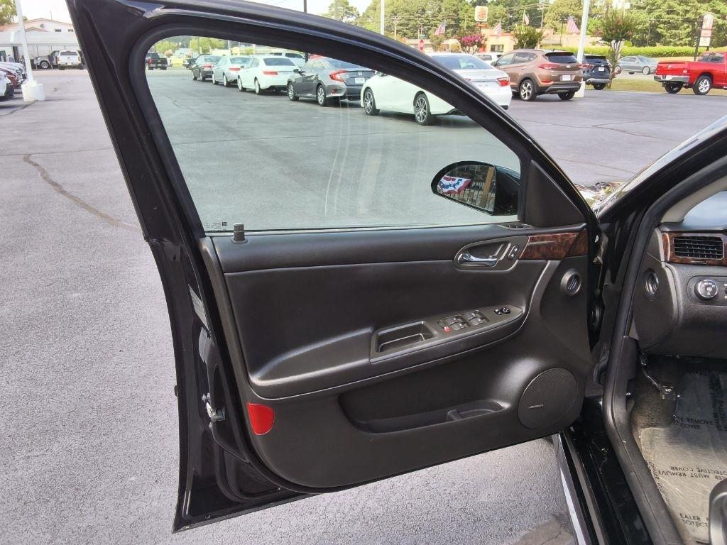 Chevrolet Impala 4dr Sdn LTZ 2013
