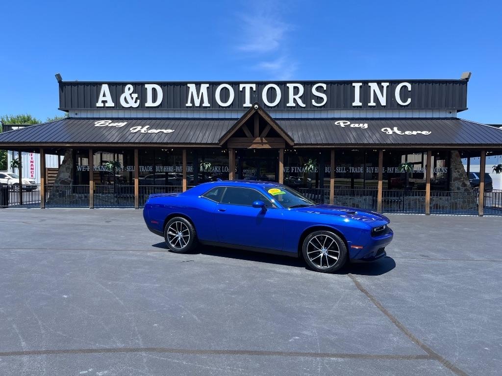 2020 Dodge Challenger SXT RWD