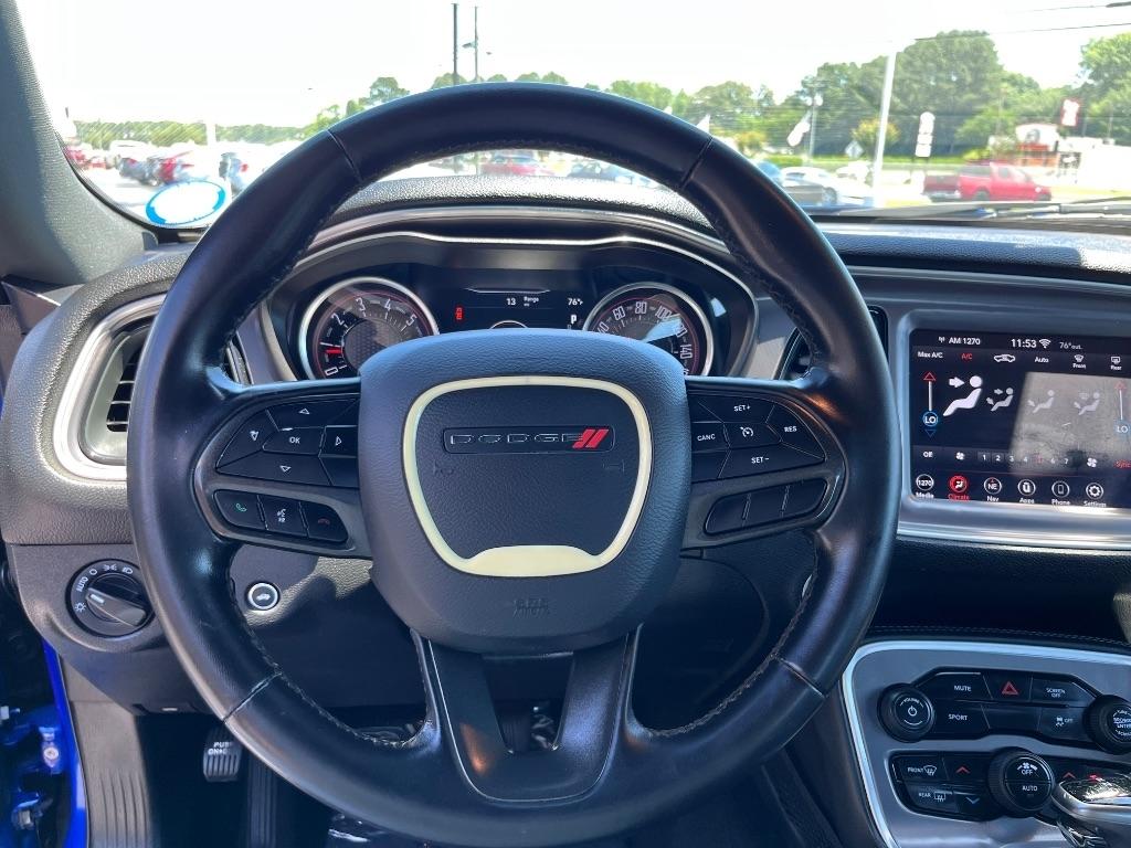Dodge Challenger SXT RWD 2020