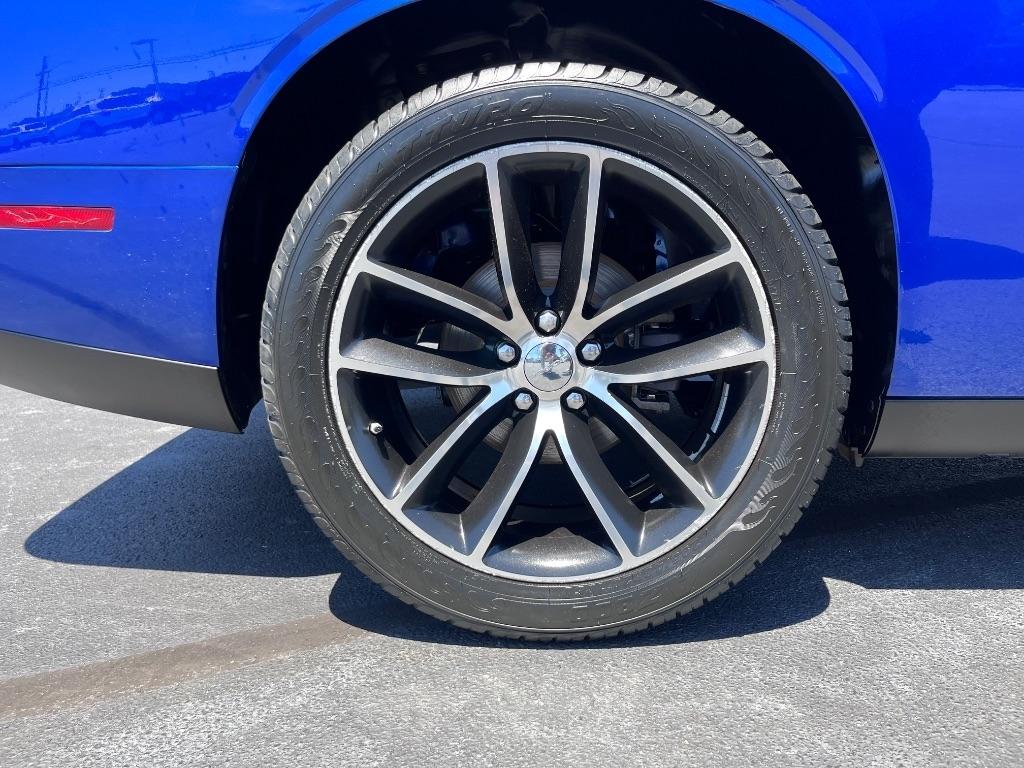 Dodge Challenger SXT RWD 2020
