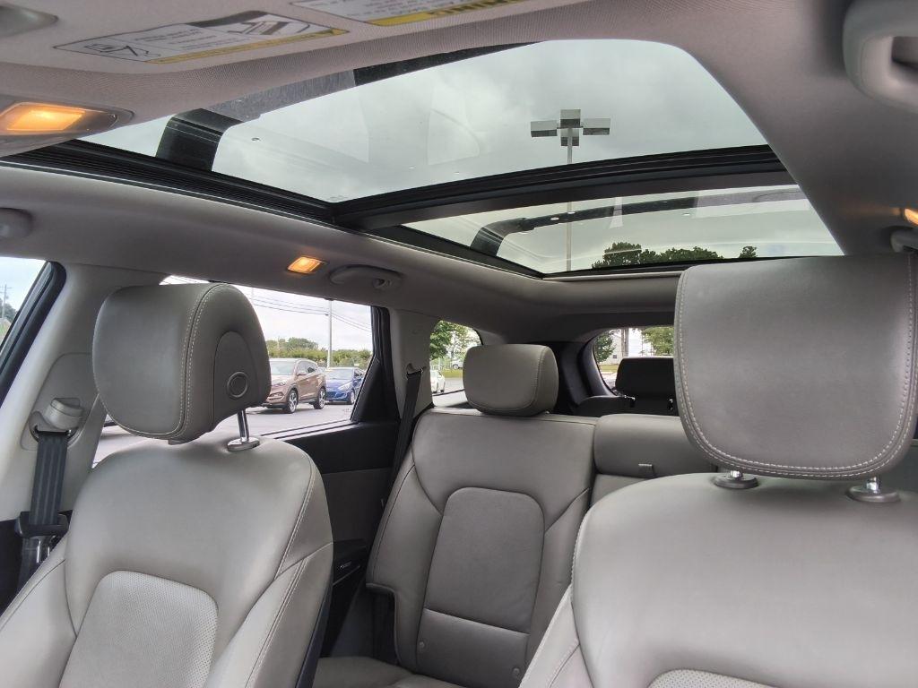 Hyundai Santa Fe SE Ultimate 3.3L Auto 2017