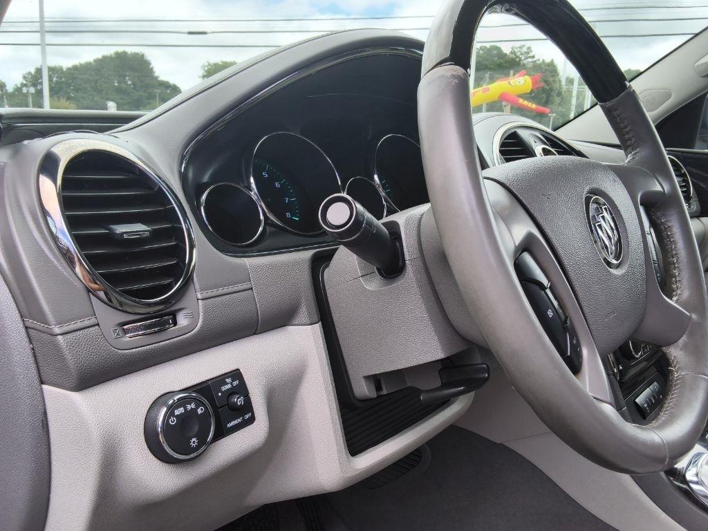 Buick Enclave FWD 4dr Convenience 2017