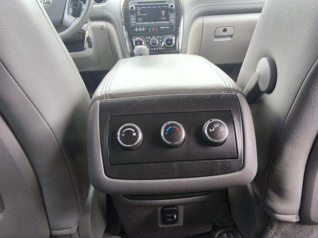 Buick Enclave FWD 4dr Convenience 2017