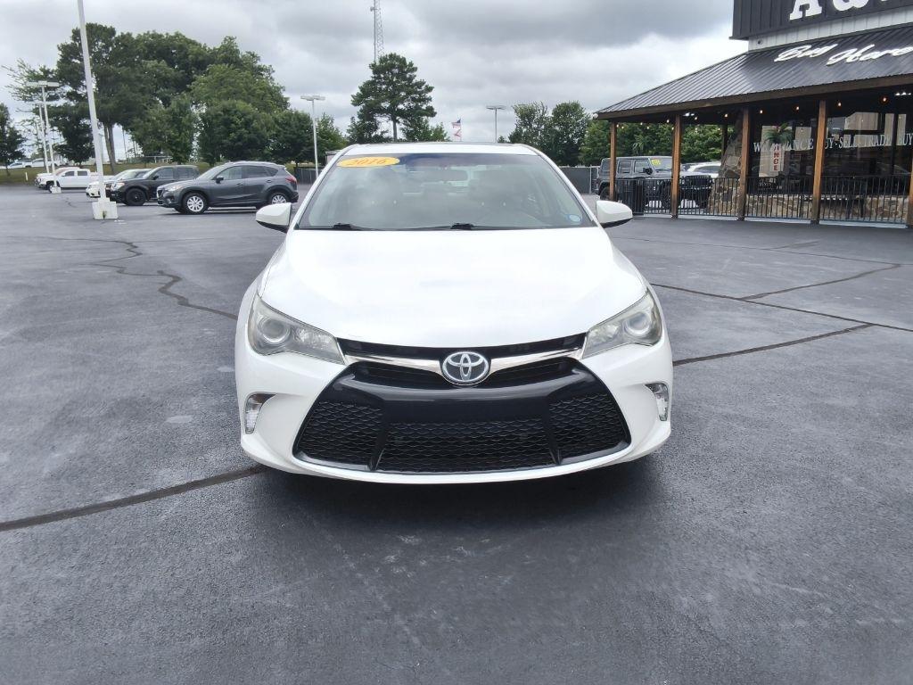 Toyota Camry 4dr Sdn I4 Auto SE w/Special Edition Pkg (Natl) 2016