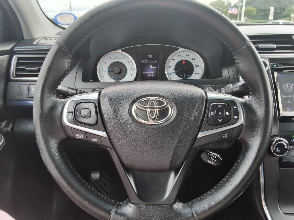Toyota Camry 4dr Sdn I4 Auto SE w/Special Edition Pkg (Natl) 2016