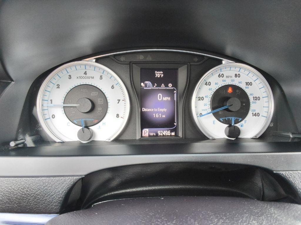 Toyota Camry 4dr Sdn I4 Auto SE w/Special Edition Pkg (Natl) 2016