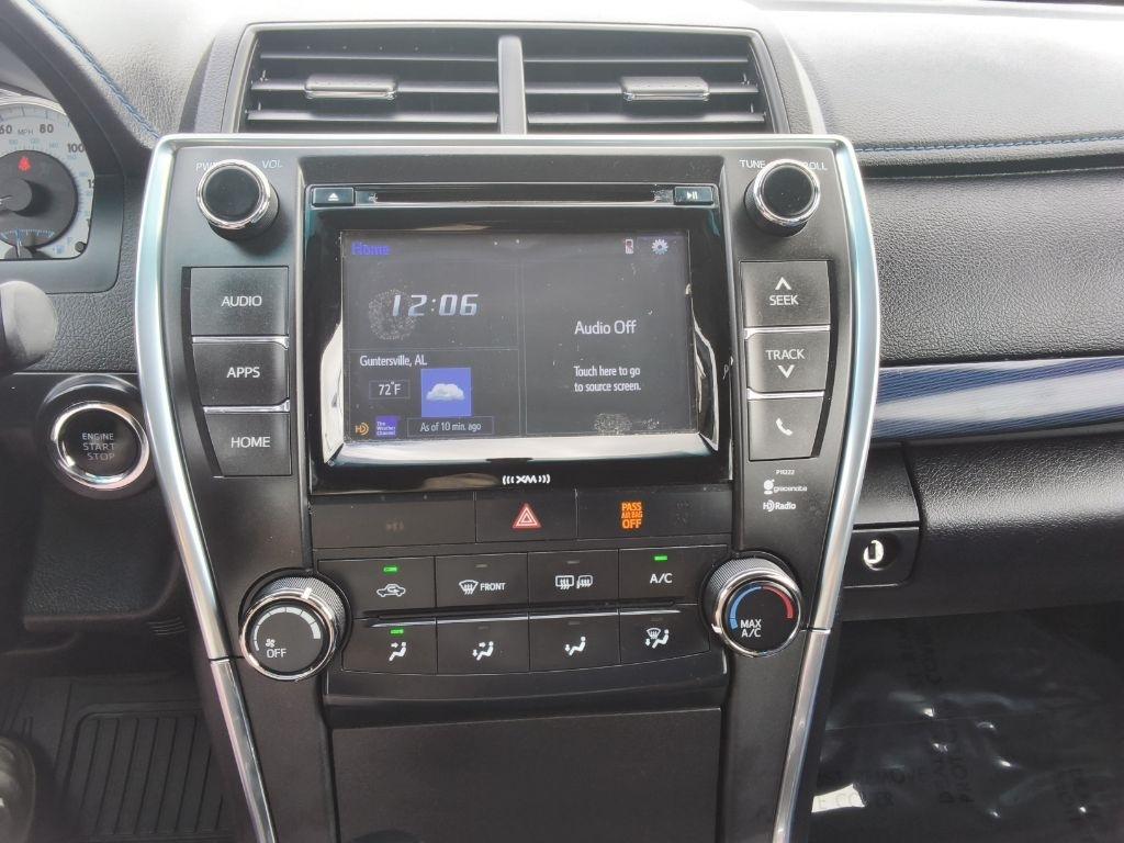 Toyota Camry 4dr Sdn I4 Auto SE w/Special Edition Pkg (Natl) 2016