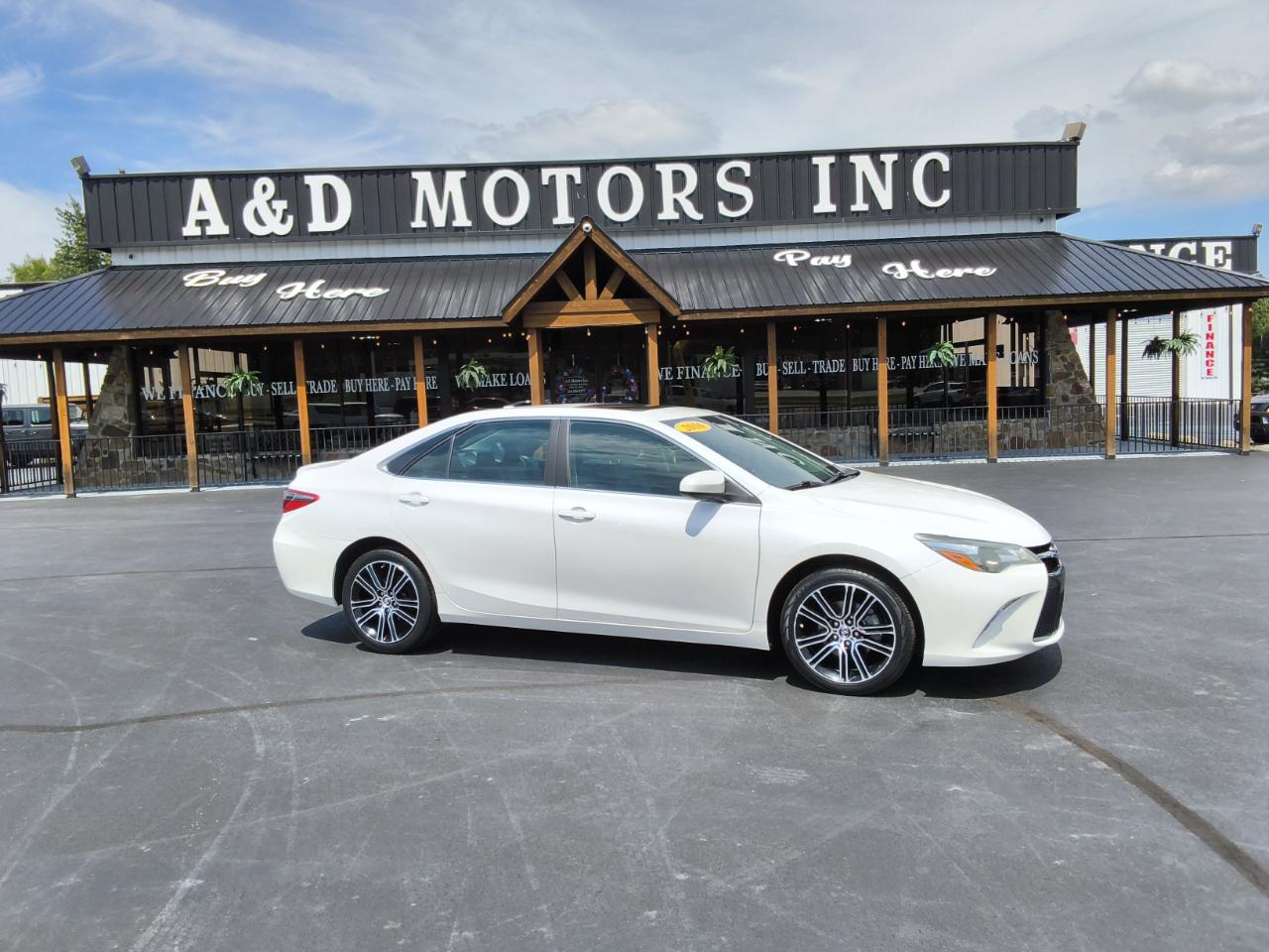 2016 Toyota Camry 4dr Sdn I4 Auto XLE (Natl)