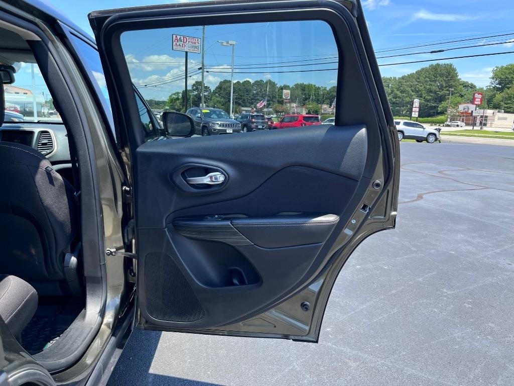 Jeep Cherokee 4WD 4dr Latitude 2015