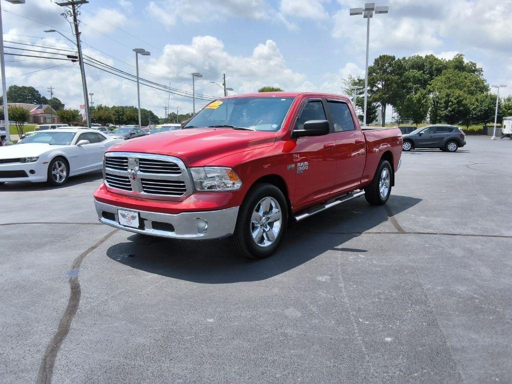 RAM 1500 Classic SLT 4x2 Crew Cab 6'4" Box 2019