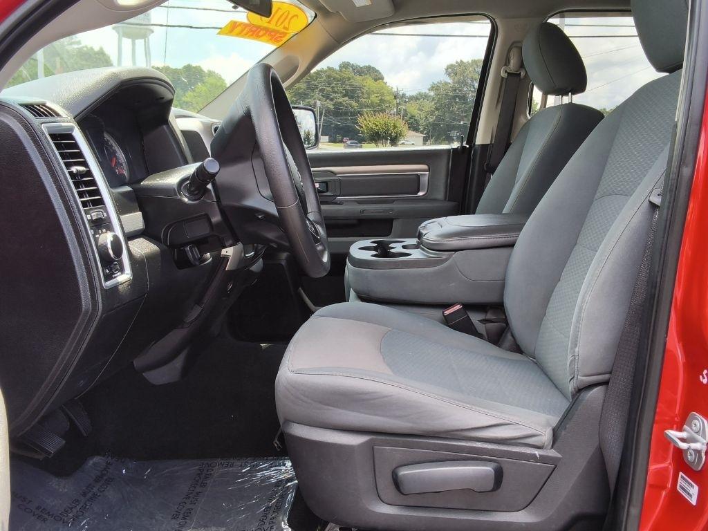RAM 1500 Classic SLT 4x2 Crew Cab 6'4" Box 2019