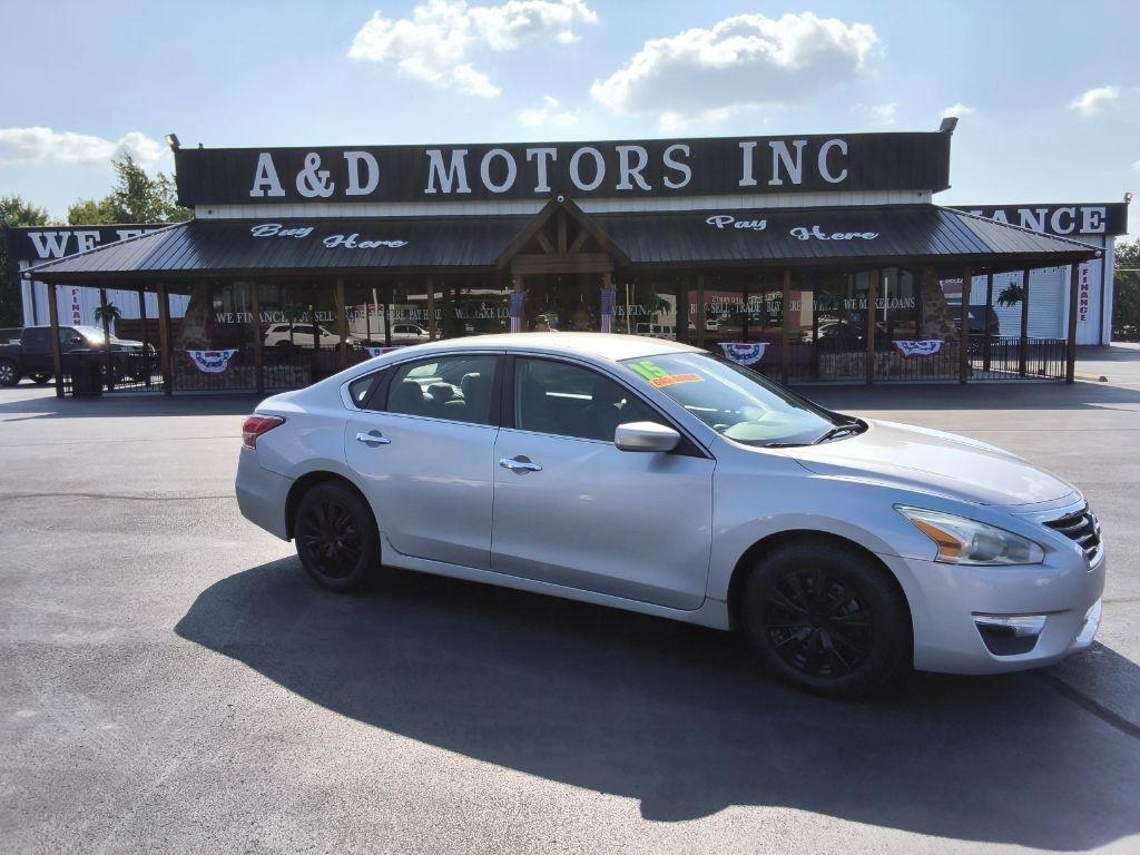 Nissan Altima 4dr Sdn I4 2.5 2015
