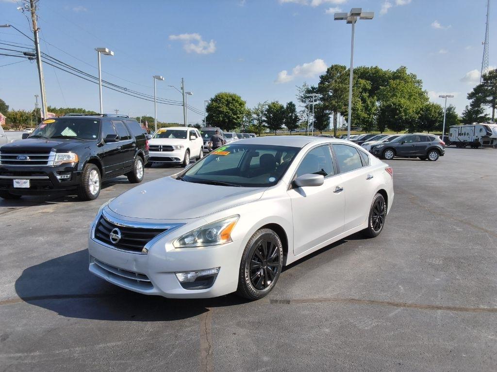 Nissan Altima 4dr Sdn I4 2.5 2015