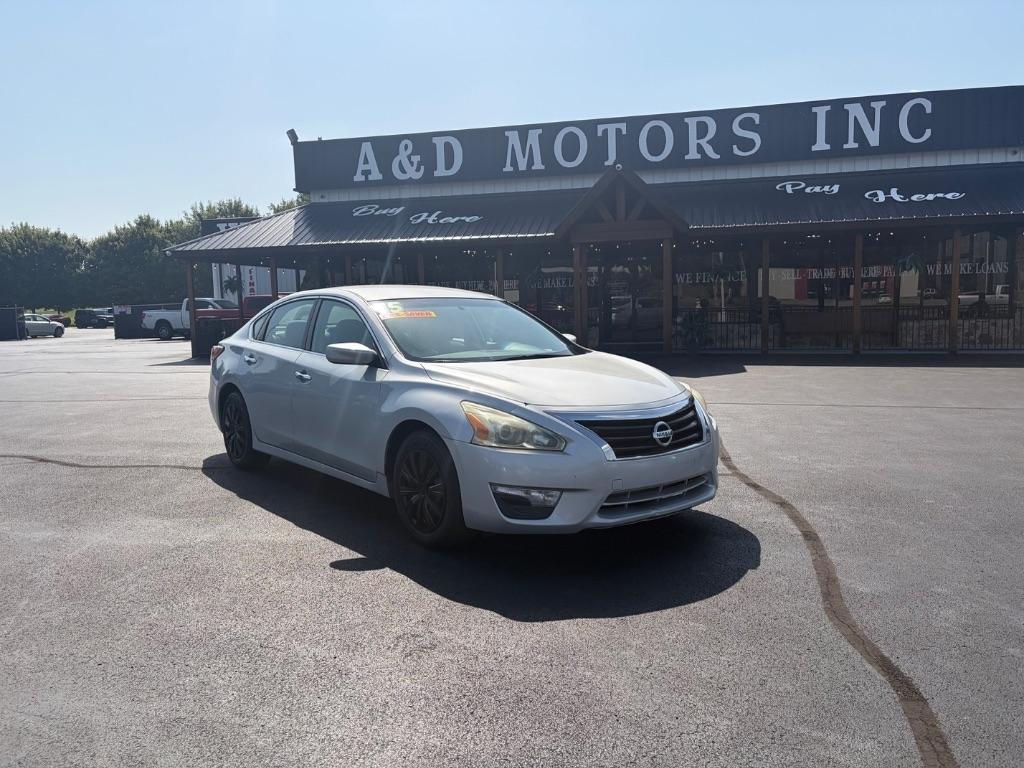 Nissan Altima 4dr Sdn I4 2.5 2015