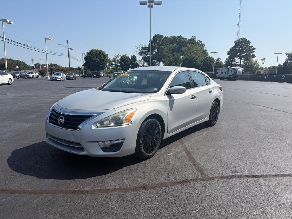 Nissan Altima 4dr Sdn I4 2.5 2015
