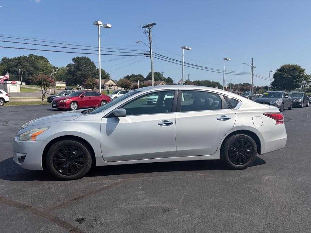 Nissan Altima 4dr Sdn I4 2.5 2015