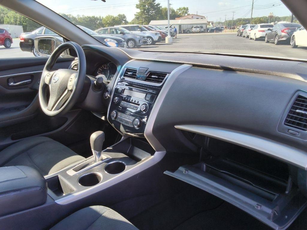 Nissan Altima 4dr Sdn I4 2.5 2015