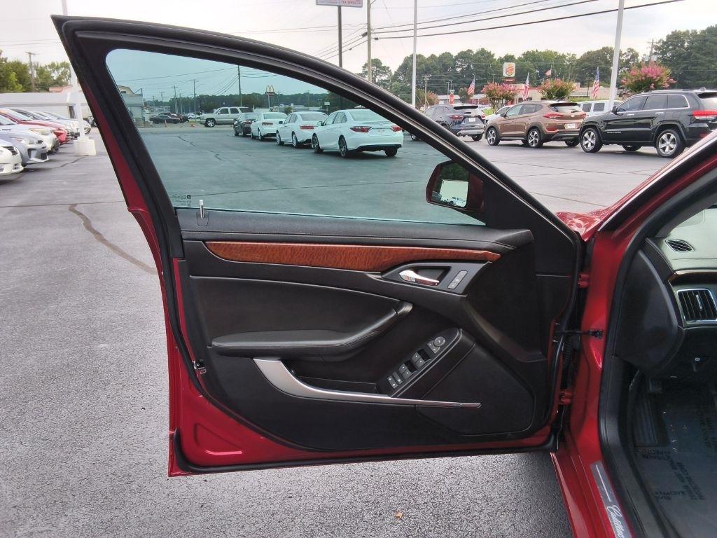 Cadillac CTS 4dr Sdn RWD w/1SA 2009