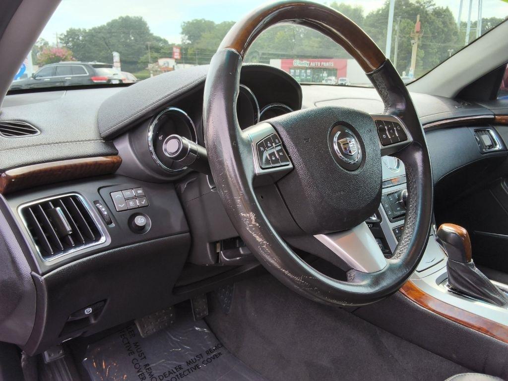Cadillac CTS 4dr Sdn RWD w/1SA 2009