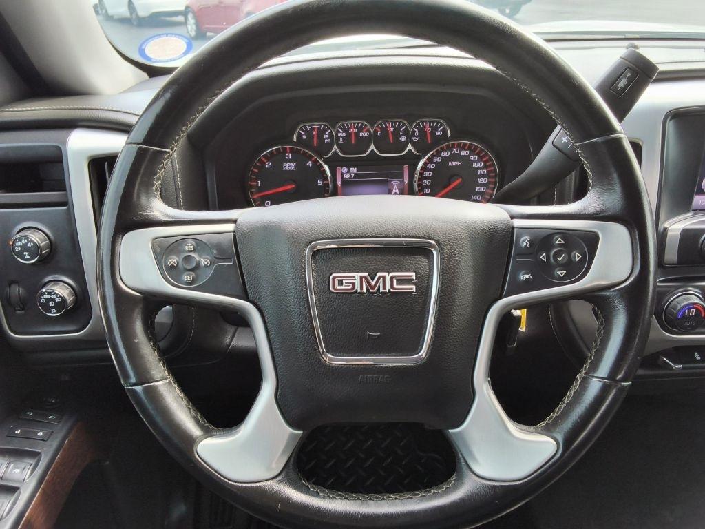GMC Sierra 1500 4WD Crew Cab 143.5" SLE 2015