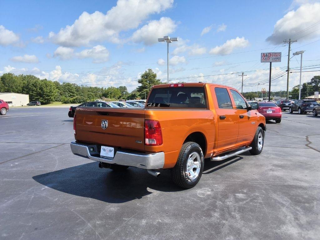 Dodge Ram 1500 2WD Crew Cab 140.5" ST 2010
