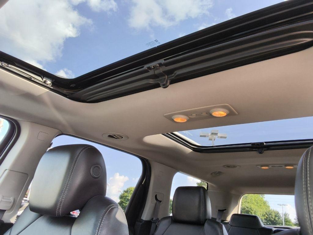 GMC Acadia AWD 4dr SLT w/SLT-1 2015