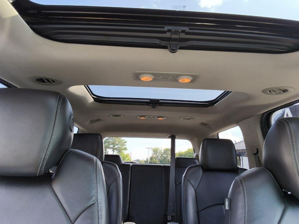 GMC Acadia AWD 4dr SLT w/SLT-1 2015