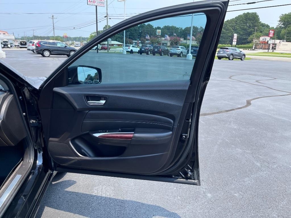 Acura TLX 4dr Sdn FWD V6 2015