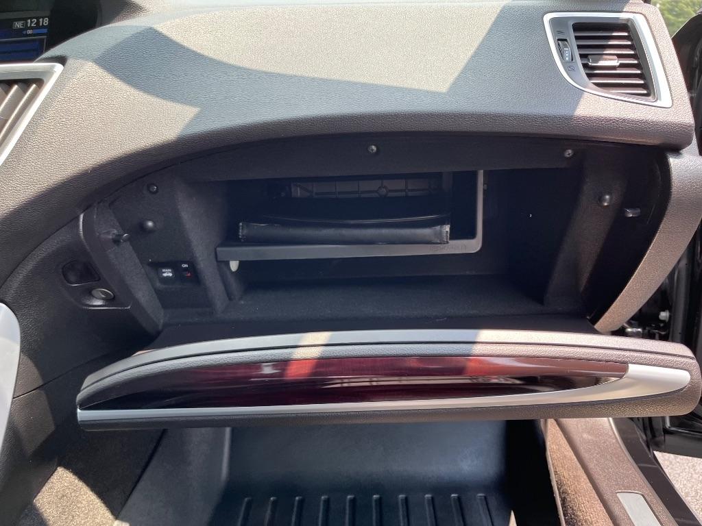 Acura TLX 4dr Sdn FWD V6 2015