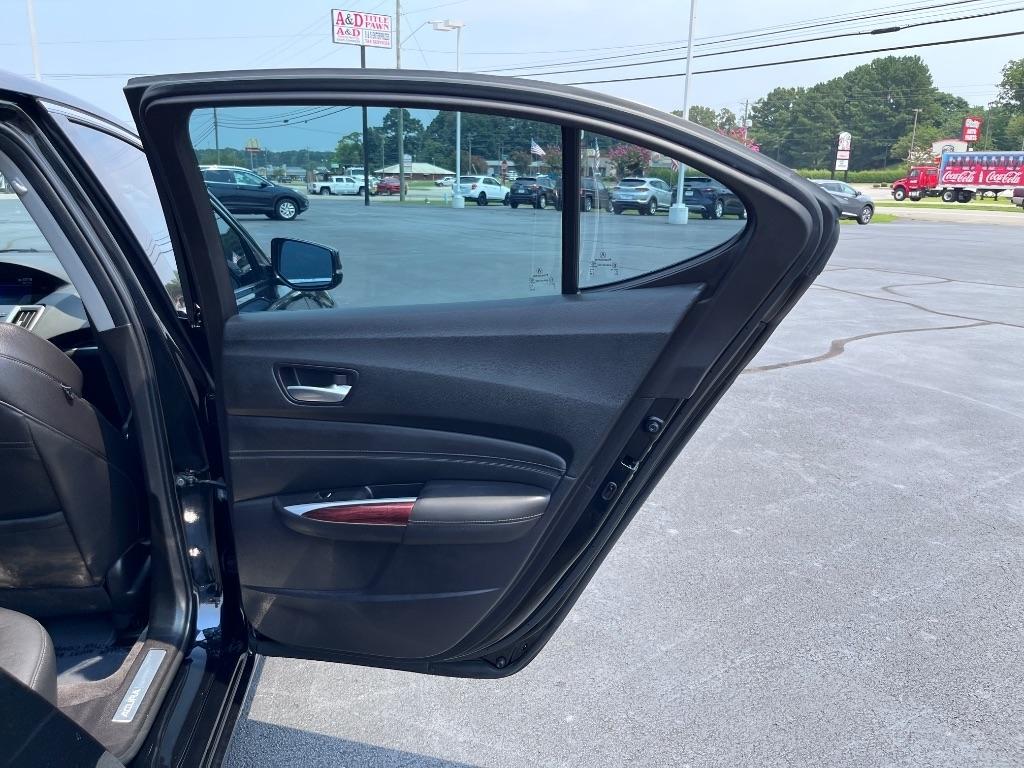 Acura TLX 4dr Sdn FWD V6 2015